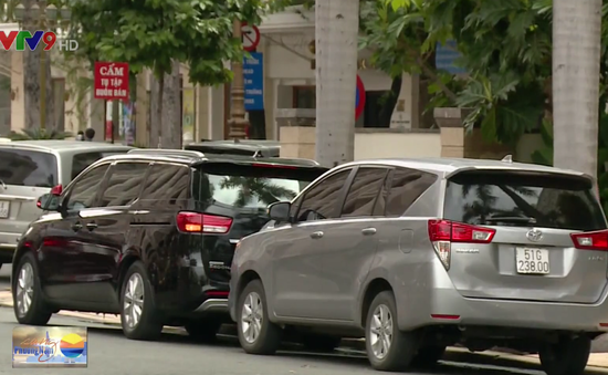 TP.HCM lấy ý kiến phản biện đề án tăng phí đỗ xe dưới lòng lề đường