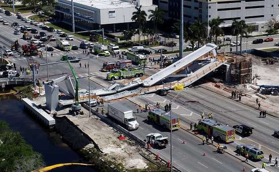 Cầu đi bộ bị sập tại Miami được xây dựng nhanh "thần tốc"