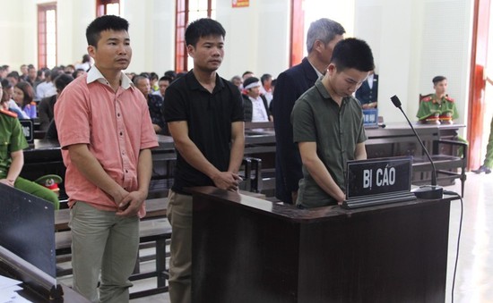 Nghệ An: Anh nhận tội giết người thay em, cả nhà vướng vòng lao lý