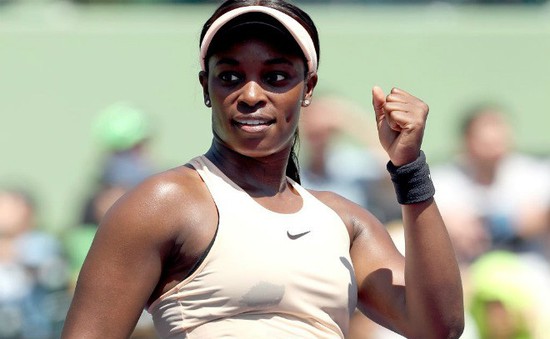 "Truyền nhân của Serena Williams" tiến vào chung kết Miami mở rộng