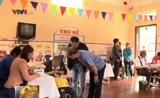 Đoàn bác sĩ Nhật khám răng miễn phí cho 1.200 trẻ em Việt Nam