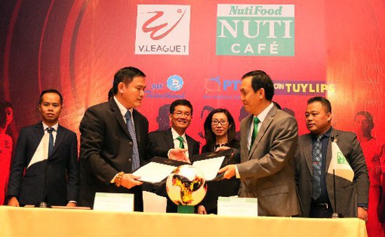 Chính thức ra mắt tên gọi mới của Giải bóng đá VĐQG 2018: Nuti Café V.League 1 - 2018