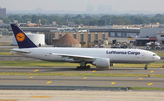 Cướp táo tợn 5 triệu USD tiền mặt trên máy bay của Lufthansa