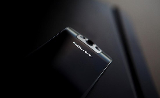 Smartphone "bóng ma" chuẩn bị ra mắt, BlackBerry vẫn "sống"
