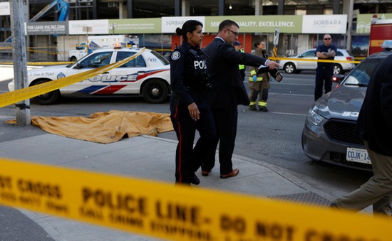 Canada: Xe tải đâm hàng loạt người đi bộ ở Toronto, ít nhất 9 người thiệt mạng