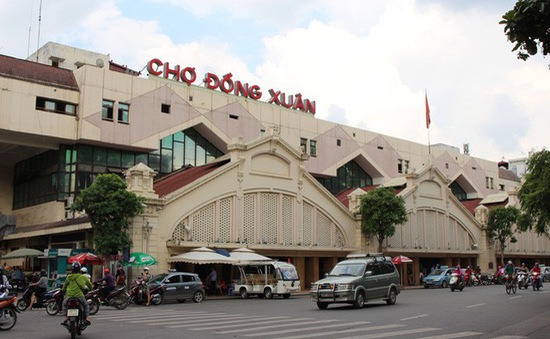 Chợ Đồng Xuân có thể thành trung tâm thương mại: Hàng nghìn tiểu thương đứng ngồi không yên