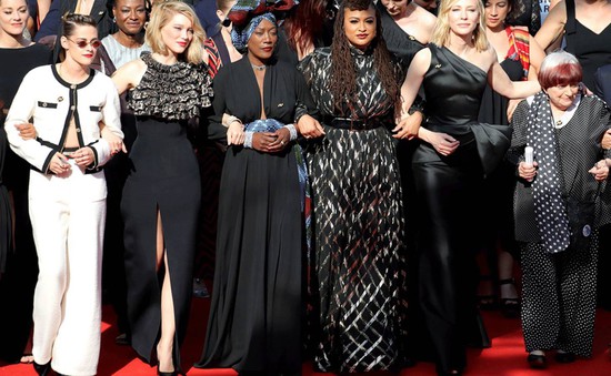 82 nữ diễn viên cùng nhịp bước tại LHP Cannes đòi quyền bình đẳng giới