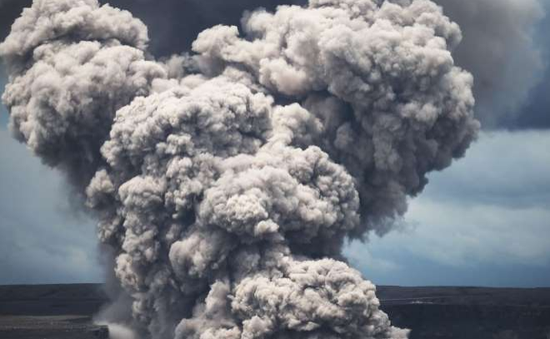 Mỹ: Cảnh báo nguy cơ chết người ở Hawaii do khí và hạt độc hại từ nham thạch