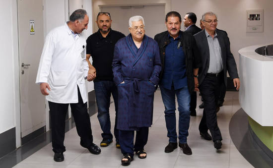Tổng thống Palestine xuất viện sau đợt điều trị viêm phổi