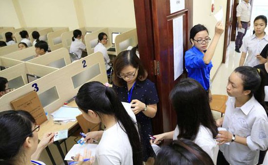 Kỳ thi THPT quốc gia 2018: Đắk Nông yêu cầu dừng việc thu tiền hỗ trợ thi cử sai quy định