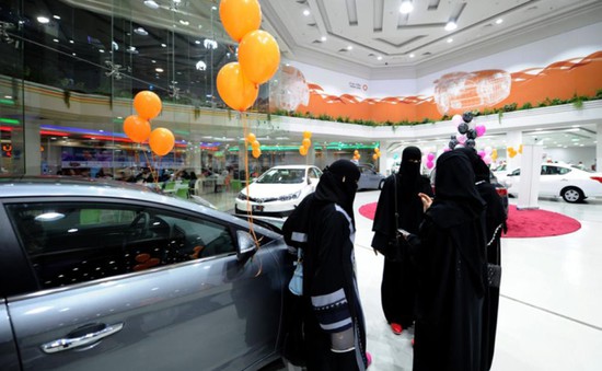 Triển lãm ô tô dành riêng cho phụ nữ tại Saudi Arabia