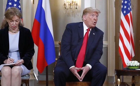 Phiên dịch viên tại Hội nghị Thượng đỉnh Nga - Mỹ bị đề nghị điều trần