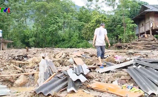 Mưa lớn ở Yên Bái làm 12 nhà dân bị sập đổ, hư hỏng