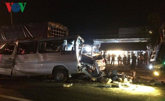 Tai nạn liên hoàn tại Đồng Nai, 12 người thương vong