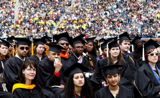 Nợ vay sinh viên tại Mỹ tăng lên mức kỉ lục