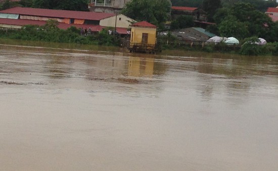Ngày 18/8, nước trên các sông chính  tại Thanh Hóa tiếp tục dâng cao