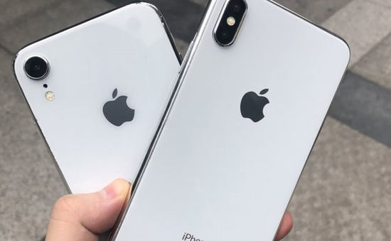 Hình ảnh cặp "song sát" iPhone 2018 màu trắng tinh khôi lộ diện