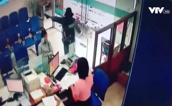 Đã bắt được nghi phạm dùng súng cướp ngân hàng tại Tiền Giang