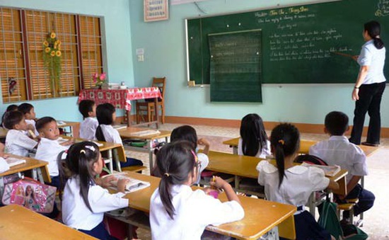 Khánh Hòa: Bố trí tuyển thêm, giải quyết vấn đề thiếu giáo viên trong năm học mới