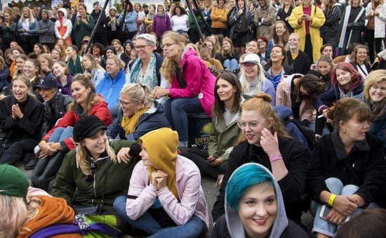 Lần đầu tiên tổ chức lễ hội âm nhạc "cấm đàn ông" ở Thuỵ Điển