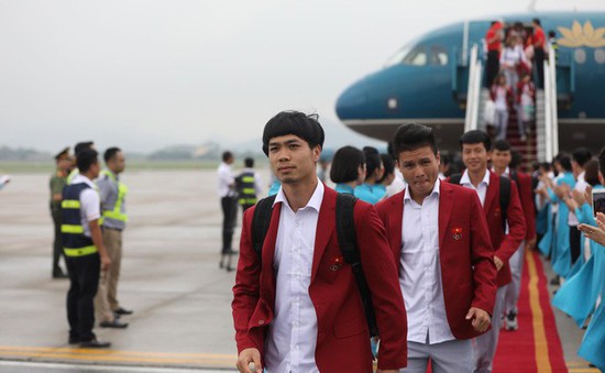 Đoàn Thể thao Việt Nam, ĐT Olympic Việt Nam trở về trong sự chào đón của người hâm mộ
