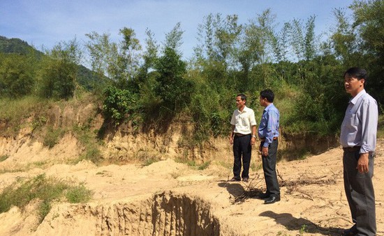 Báo động tình trạng khai thác cát núi "chui" ở An Giang