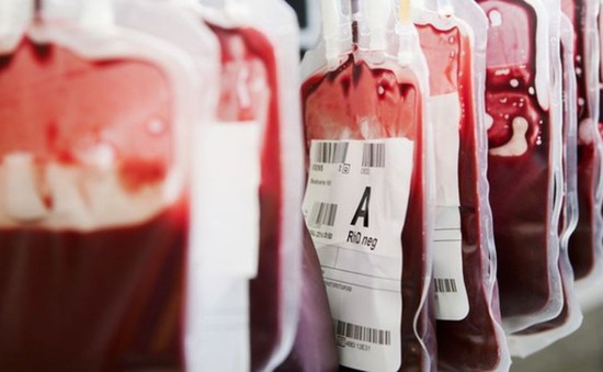 Anh điều tra vụ truyền máu nhiễm độc khiến gần 2.500 người thiệt mạng