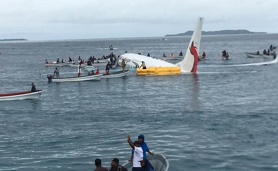 4 công dân Việt Nam trên máy bay Air Niugini gặp nạn tại Micronesia