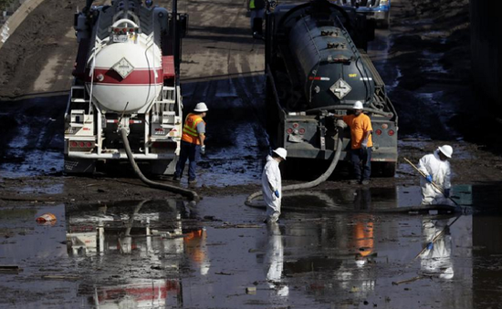Mỹ: Giao thông tại Nam California tê liệt vì lở bùn