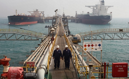 Iraq xuất khẩu dầu thô sang Iran