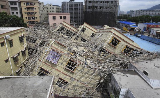 Sập tòa nhà 6 tầng tại Trung Quốc,  1 người thiệt mạng