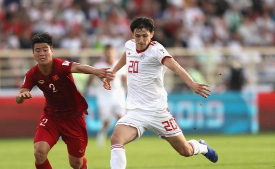 Sau Asian Cup 2019, sao Iran 2 lần sút tung lưới ĐT Việt Nam “đắt hàng”