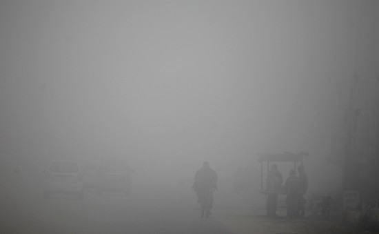 Sương mù dày đặc tại Thái Lan gây lo ngại về bệnh hô hấp cho người dân