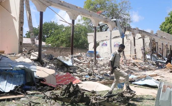 Phiến quân al-Shabaab tấn công căn cứ quân sự Mỹ tại Somalia