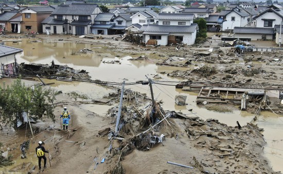 Nhật Bản: Giao thông hỗn loạn, mất điện dài ngày sau bão Hagibis