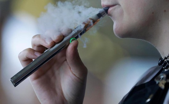 Báo chí Mỹ "nóng" các thông tin về thuốc lá điện tử