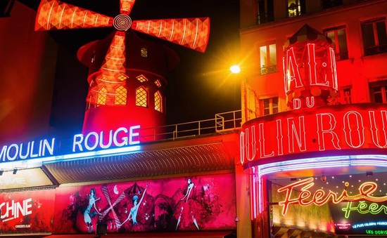 Kỷ niệm 130 năm nhà hát Moulin Rouge