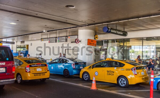 Mỹ hạn chế taxi đón khách trong sân bay