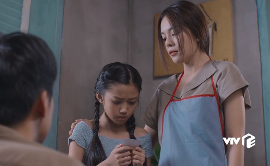 Tiệm ăn dì ghẻ - Tập 1: Ra tù, Minh (Quang Tuấn) khiến khán giả xúc động vì tình yêu dành cho con gái