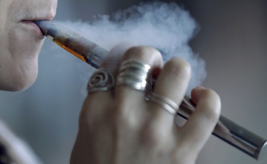 Bảo vệ những lá phổi tương lai trước “đại dịch” thuốc lá điện tử