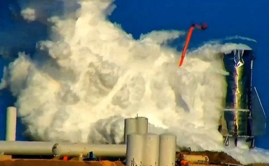 Tên lửa của SpaceX nổ tung khi phóng thử