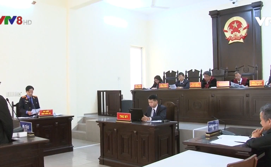 Lâm Đồng: Tuyên án đối tượng 12 năm tù vì tội lạm dụng chức vụ để lừa đảo
