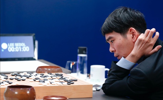Lee Se-dol: Kỳ thủ cờ vây số 1 thế giới tuyên bố giải nghệ vì AI không thể  bị đánh bại 