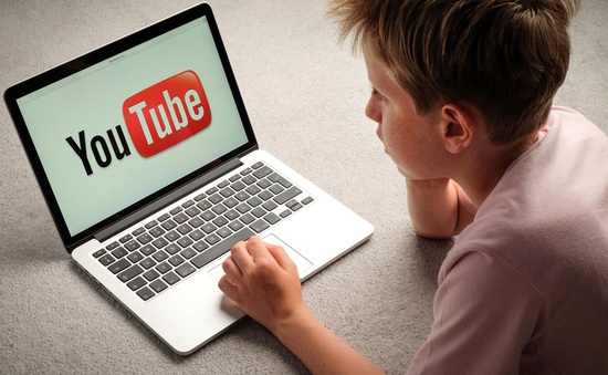 Trẻ suýt mất mạng vì học “thắt cổ” trên YouTube