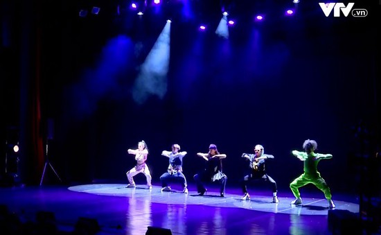 Vũ công Việt Nam và quốc tế giao lưu tại Dance Dance Asia 2019