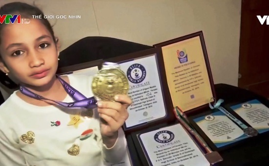 Bé gái 8 tuổi người Ấn Độ lập 2 kỷ lục thế giới