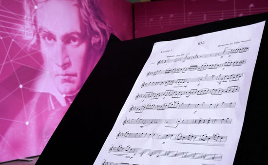Phục dựng "Bản giao hưởng số 10" của Beethoven với công nghệ AI