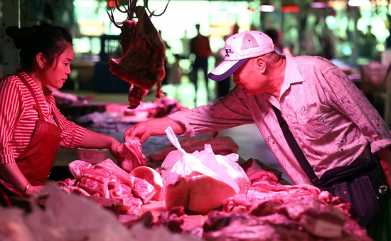 Trung Quốc: Khủng hoảng thịt lợn khiến tài sản của nhiều “đại gia” tăng vọt