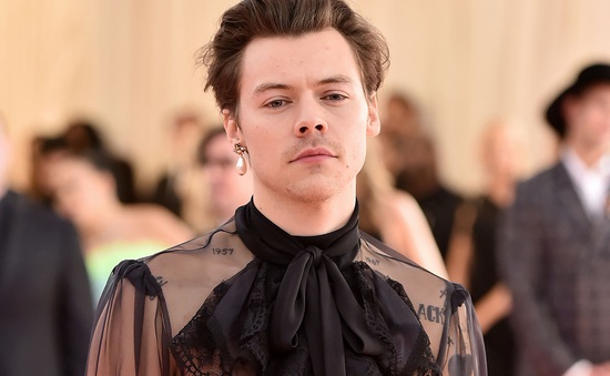 Harry Styles không muốn bàn về chuyện giới tính