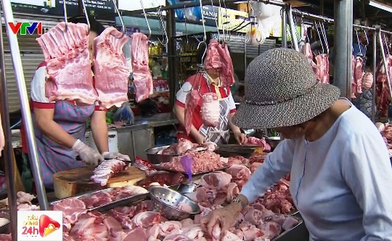Giá tăng liên tục, lượng thịt lợn tiêu thụ giảm